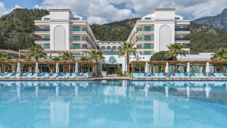 Dosinia Luxury Resort